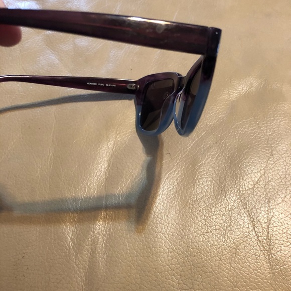 True Religion maroon and gray sunglasses - Picture 6 of 7